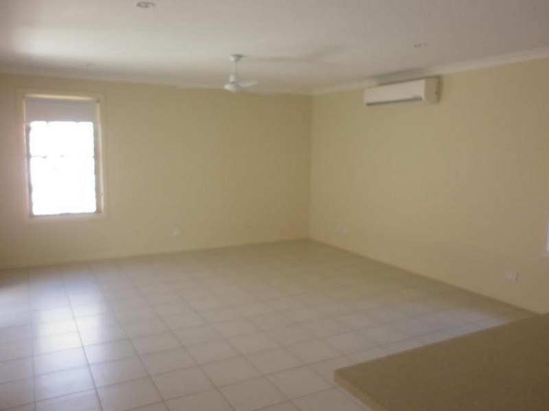 6 Shaun Street, Redbank Plains QLD 4301