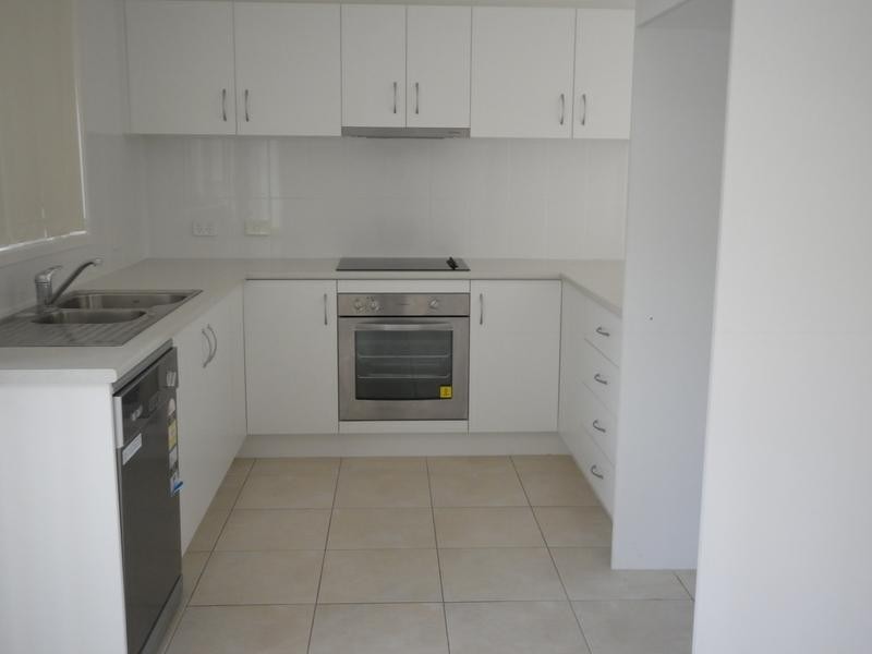 1/25 Darzee, Brassall QLD 4305