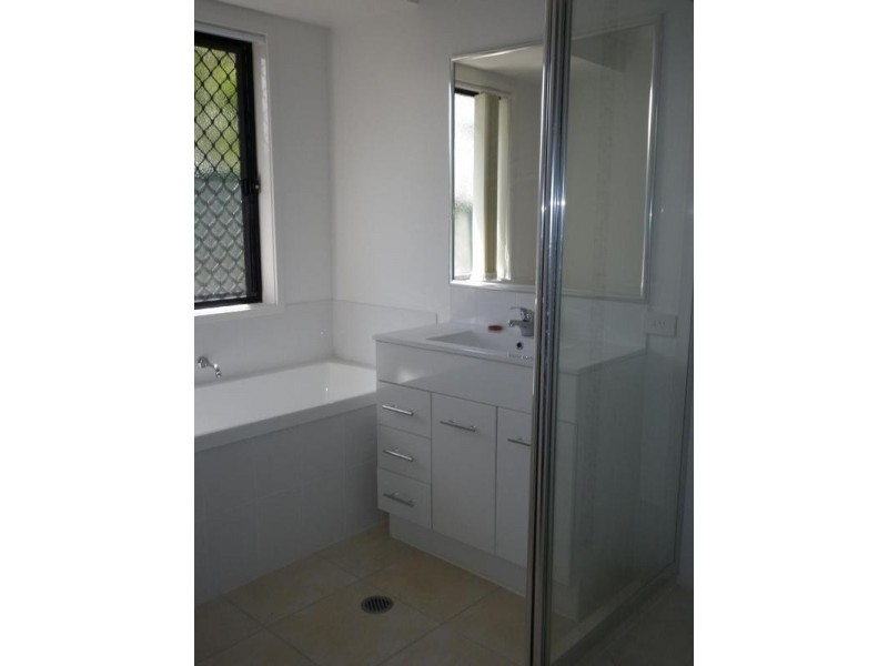 1/25 Darzee, Brassall QLD 4305