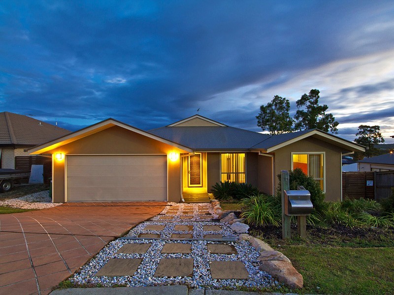 10 Flora Link, Springfield Lakes QLD 4300