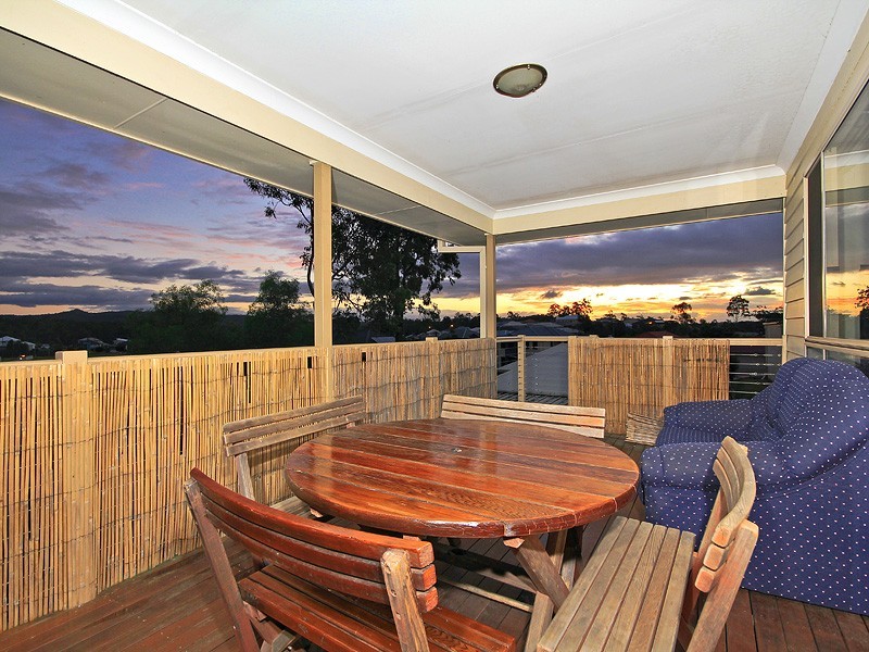 10 Flora Link, Springfield Lakes QLD 4300