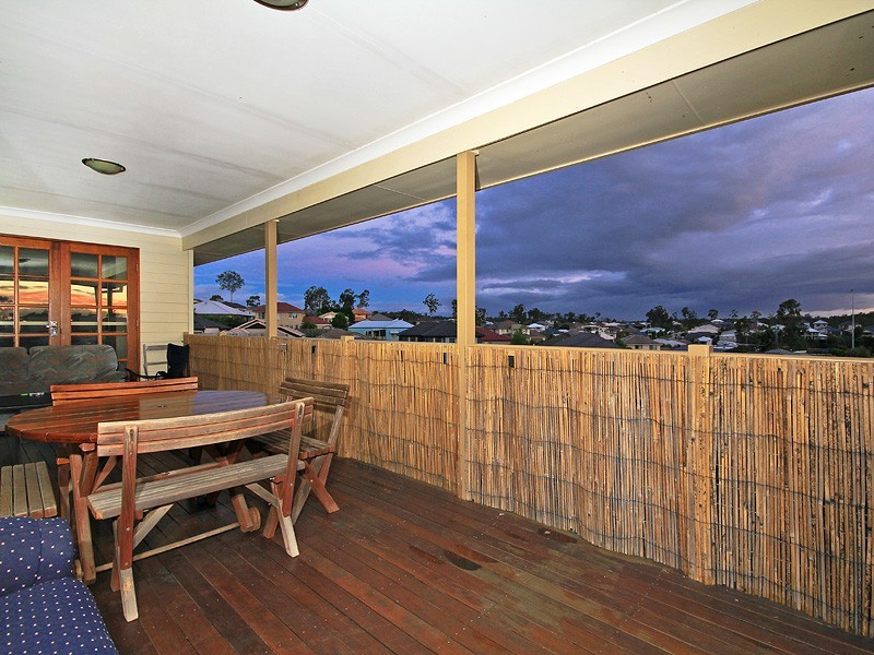 10 Flora Link, Springfield Lakes QLD 4300