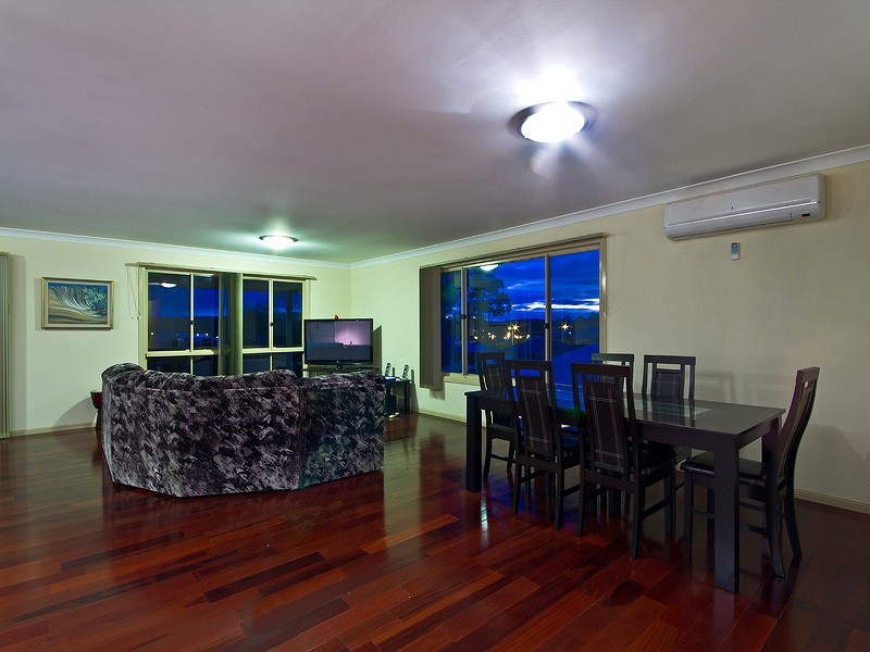 10 Flora Link, Springfield Lakes QLD 4300