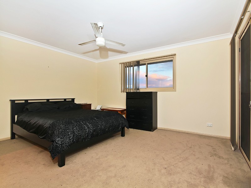 10 Flora Link, Springfield Lakes QLD 4300