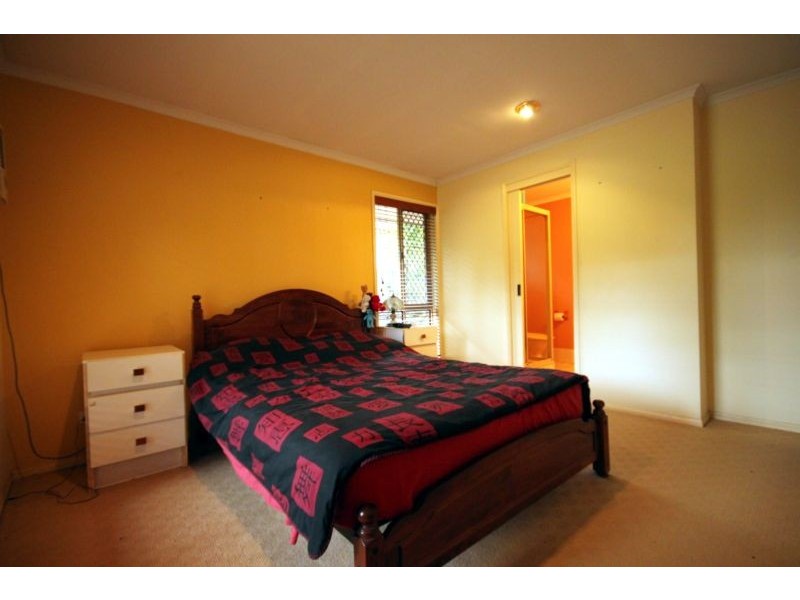 3 Perryman Court, Collingwood Park QLD 4301