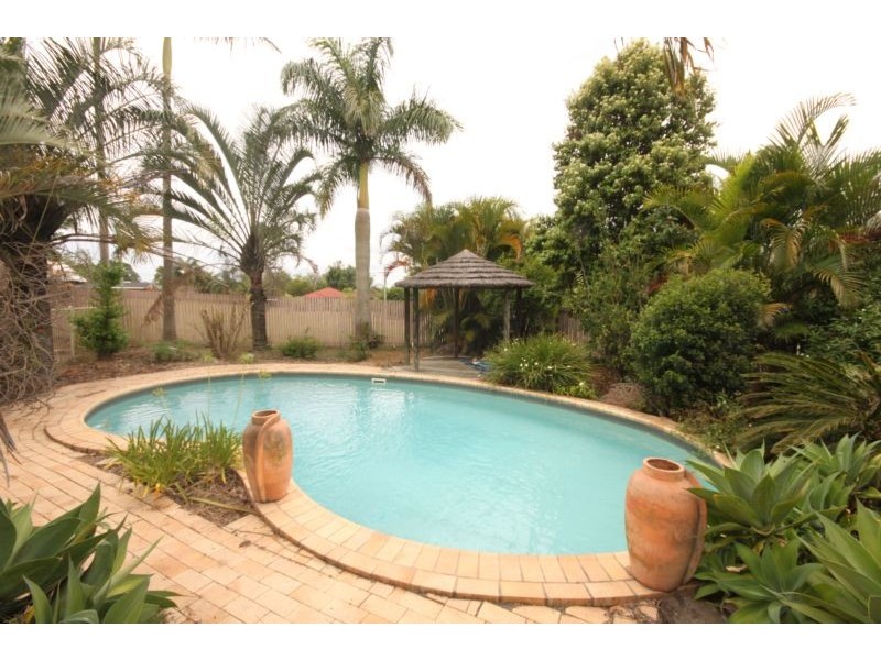 3 Perryman Court, Collingwood Park QLD 4301