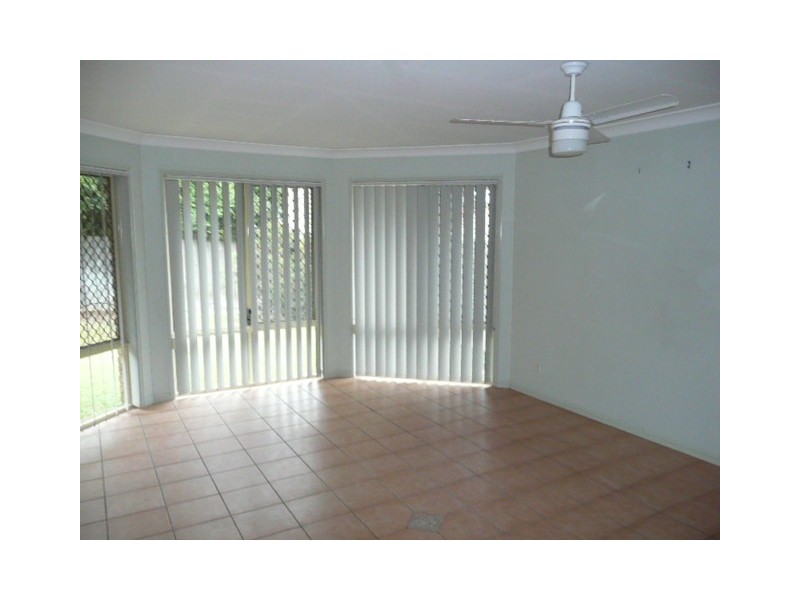 9 Pintail Crescent, Forest Lake QLD 4078