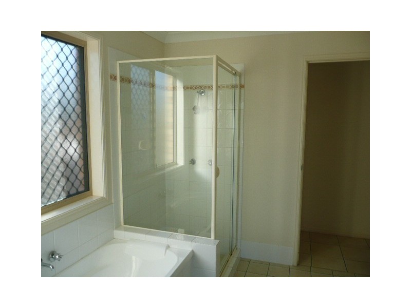 24 Emma Place, Springfield Lakes QLD 4300