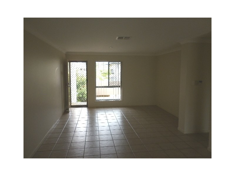 13 Creekside Drive, Springfield Lakes QLD 4300