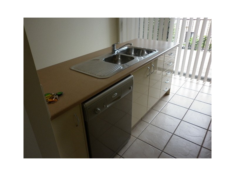 13 Creekside Drive, Springfield Lakes QLD 4300