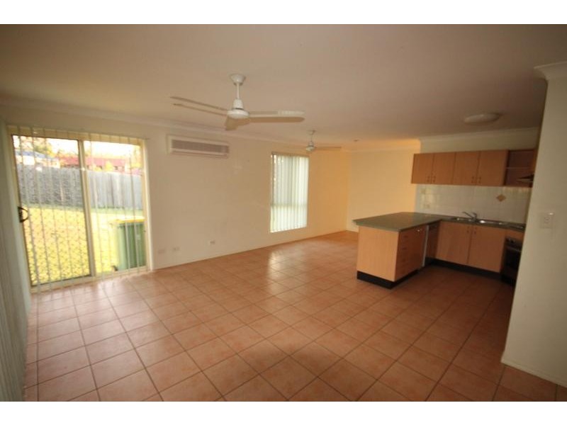 9 Rae Close, Camira QLD 4300