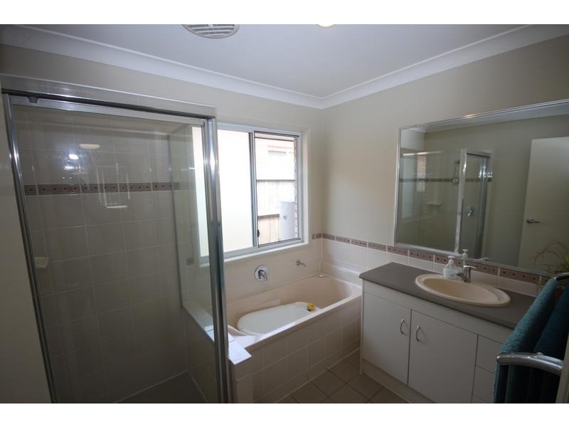 65 Collins Street, Collingwood Park QLD 4301
