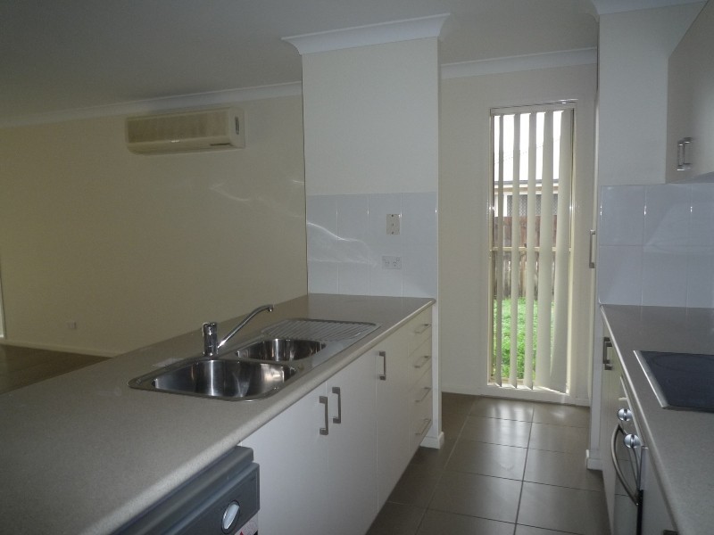 8 Explorer Street, Raceview QLD 4305