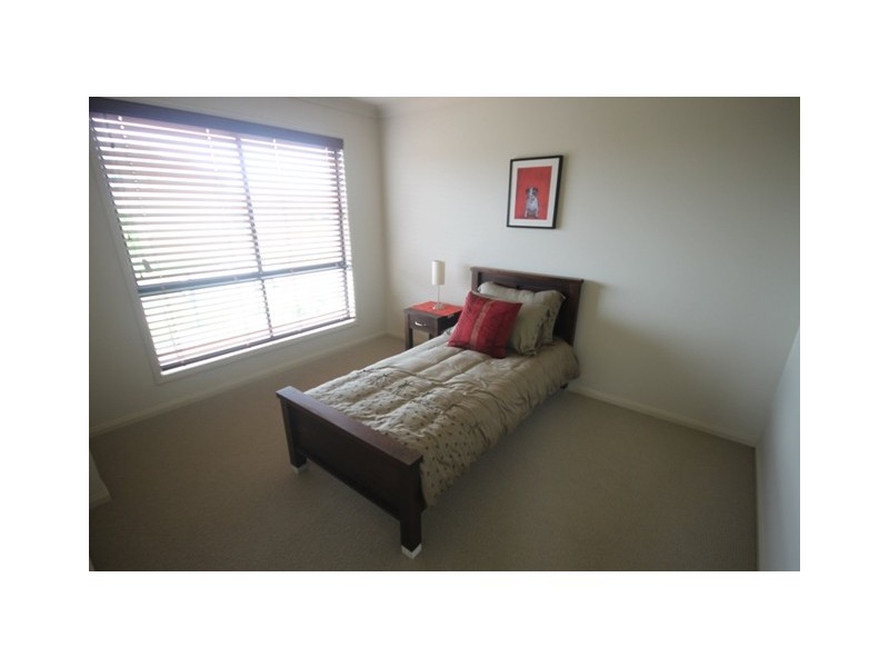 61 Juniper Street, Heathwood QLD 4110