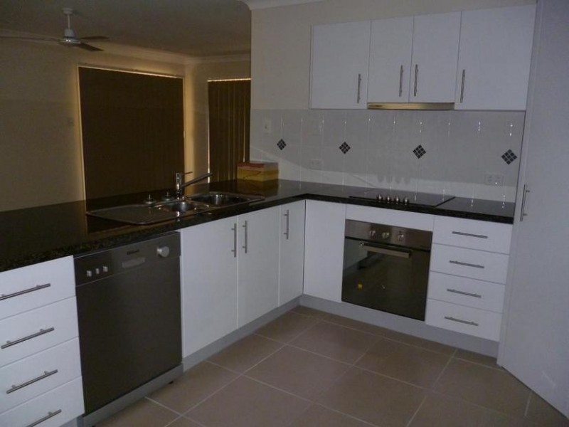 5 Epping Lane, Springfield Lakes QLD 4300