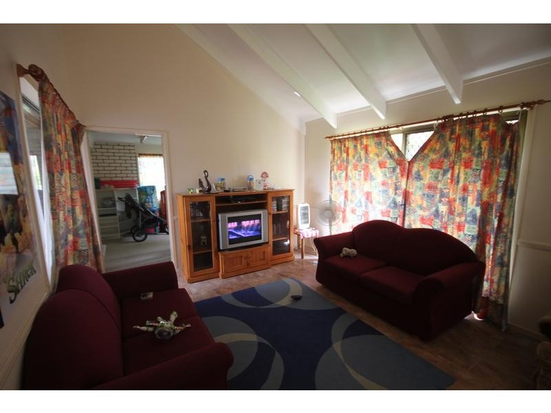 2 Reerden Street, Collingwood Park QLD 4301