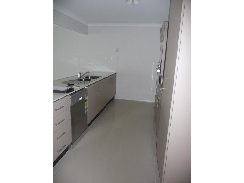 2/11 Tone Drive,, Collingwood Park QLD 4301