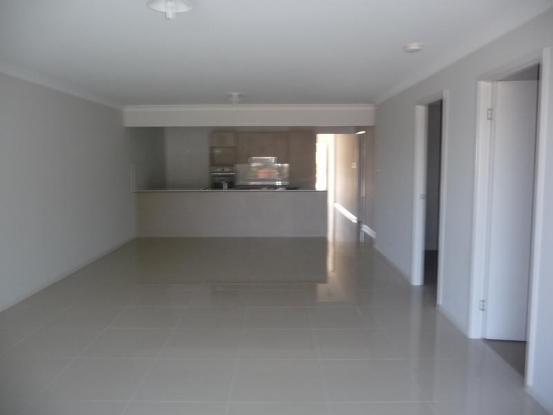 2/11 Tone Drive,, Collingwood Park QLD 4301