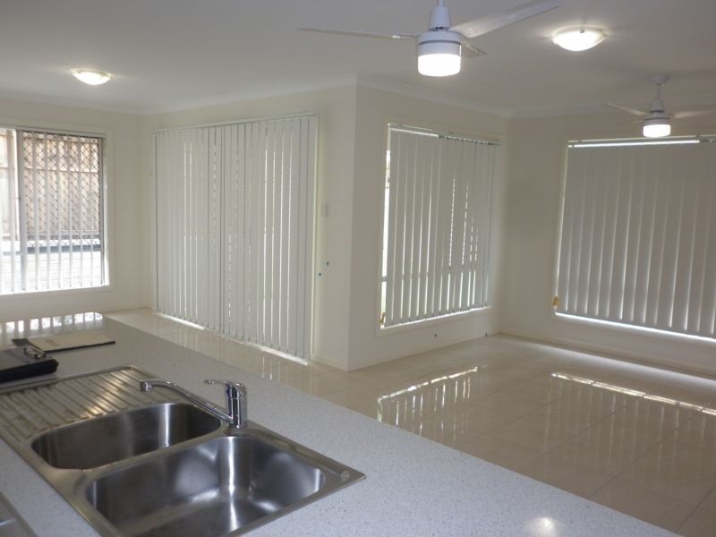 22 Arnaldo Avenue, Augustine Heights QLD 4300