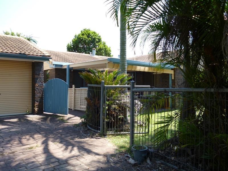 2 Manning Crt, Collingwood Park QLD 4301