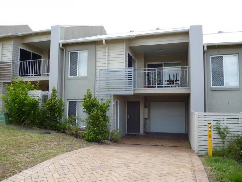 11 Riverside Crescent, Springfield Lakes QLD 4300