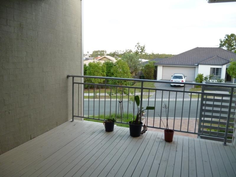 11 Riverside Crescent, Springfield Lakes QLD 4300