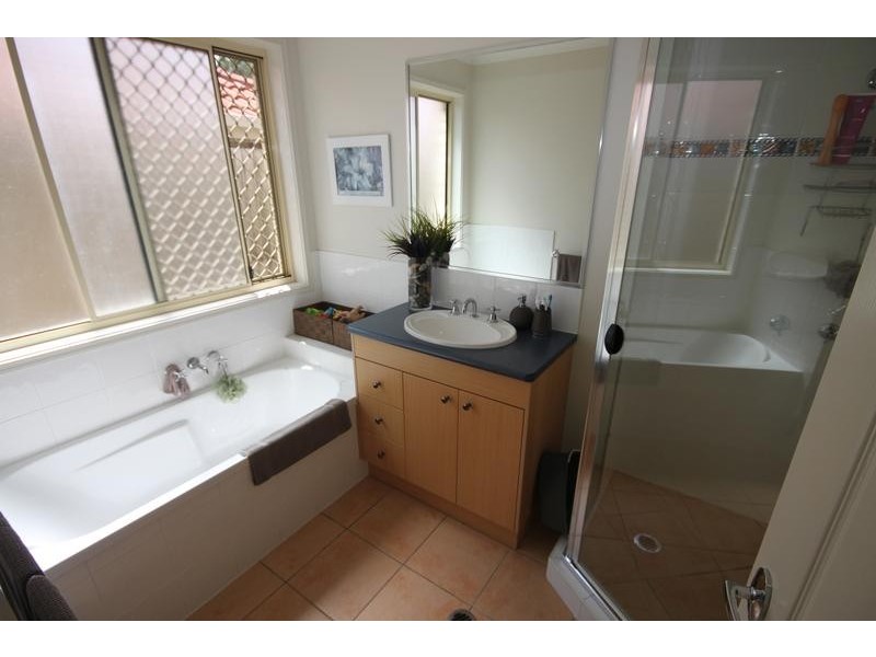 40 Coventina Cres, Springfield Lakes QLD 4300