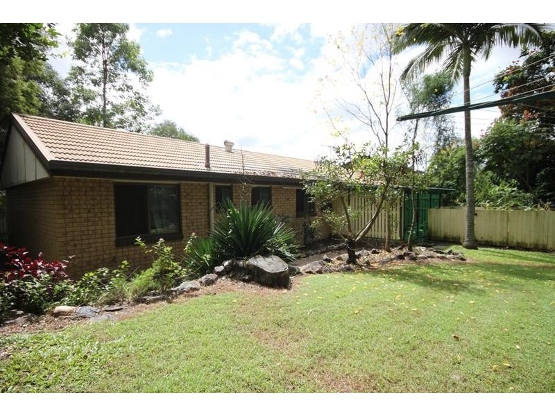 6 Dobell Ave, Collingwood Park QLD 4301
