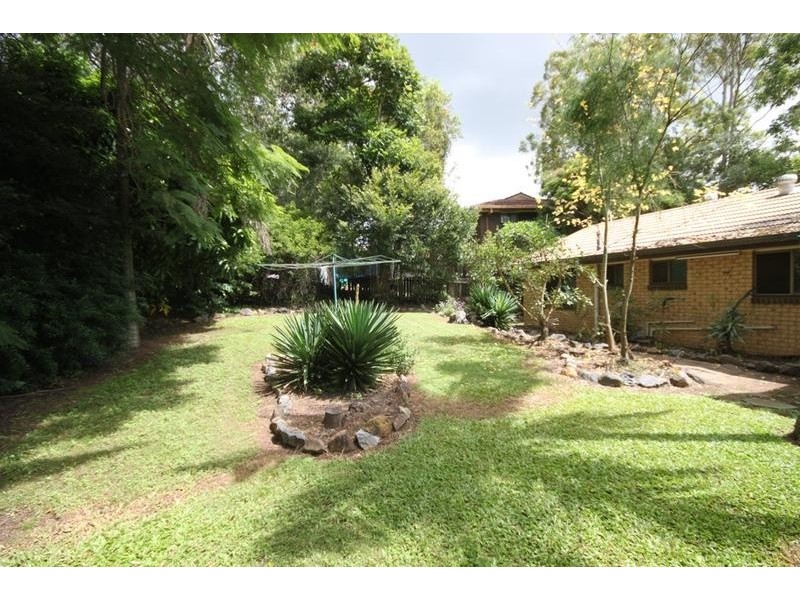 6 Dobell Ave, Collingwood Park QLD 4301