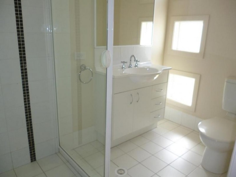 25 Higgins Street, Collingwood Park QLD 4301