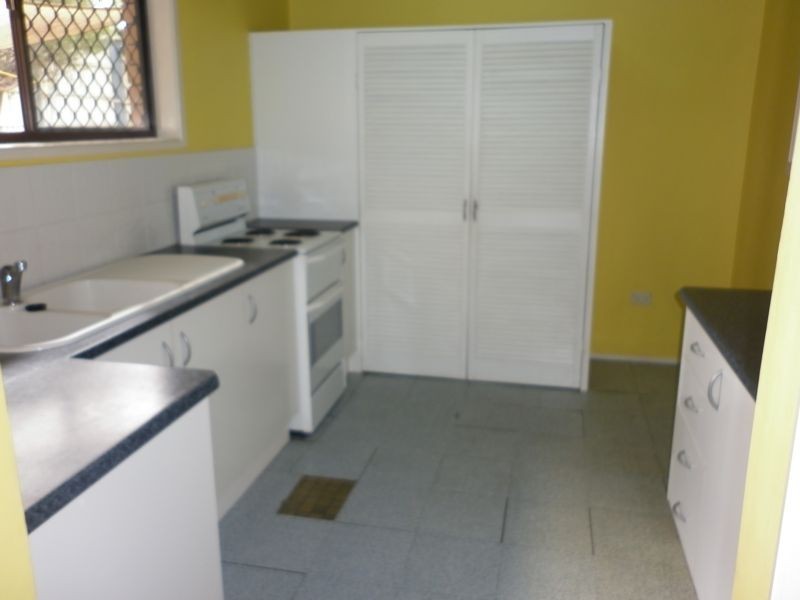 6 Dale Road, Camira QLD 4300