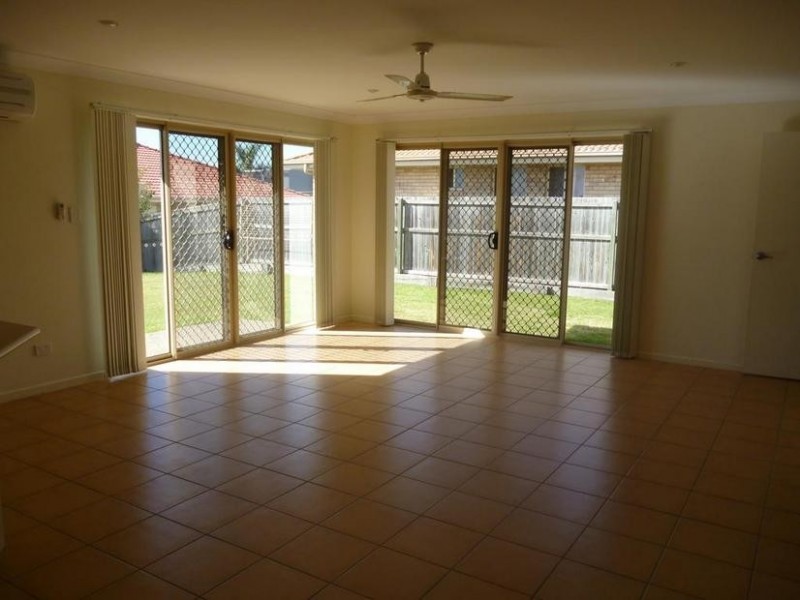 12 Acacia Close, Raceview QLD 4305