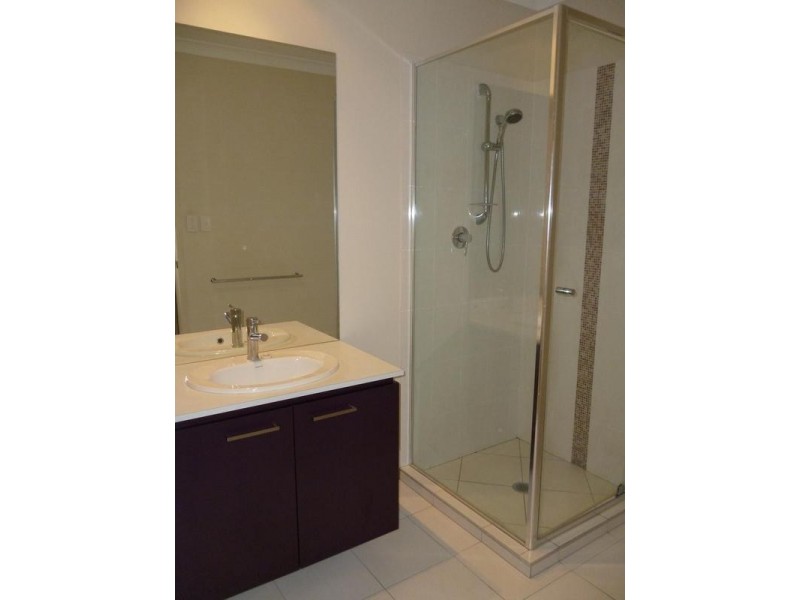 11 Riverside Crescent, Springfield Lakes QLD 4300