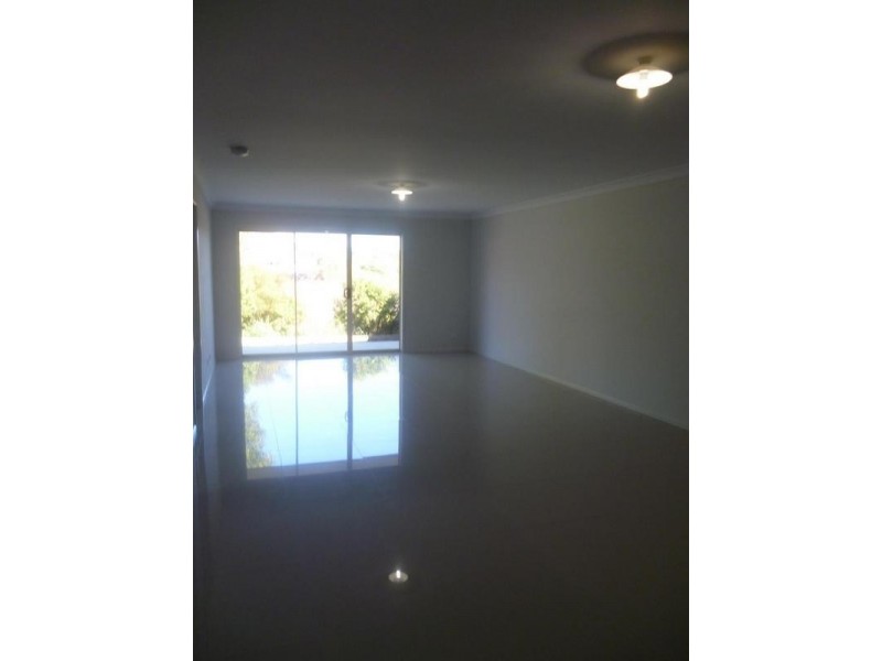 2/11 Tone Drive, Collingwood Park QLD 4301