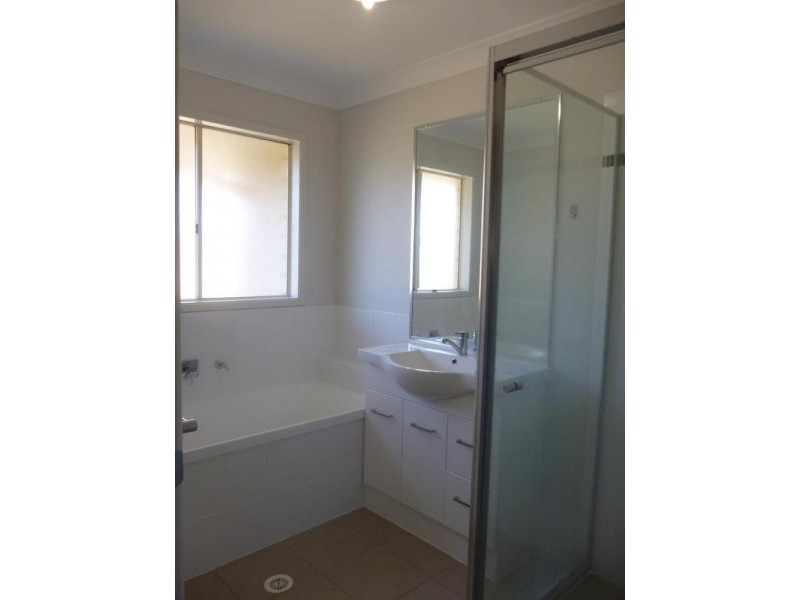 2/11 Tone Drive, Collingwood Park QLD 4301