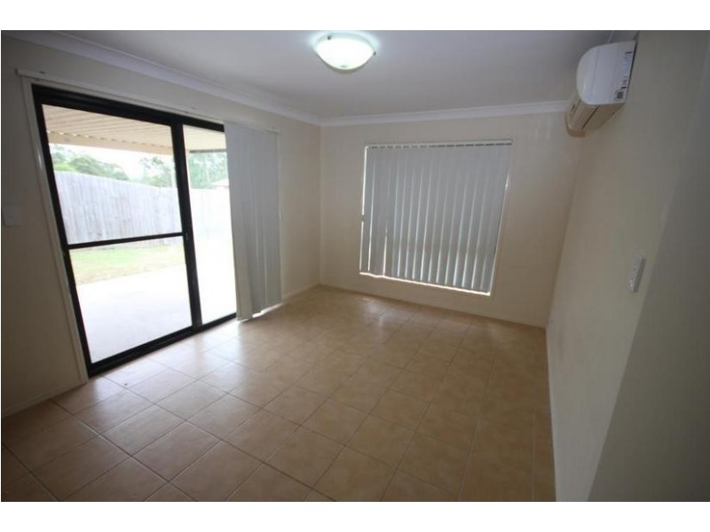 6 Somerwil Cres, Bellbird Park QLD 4300