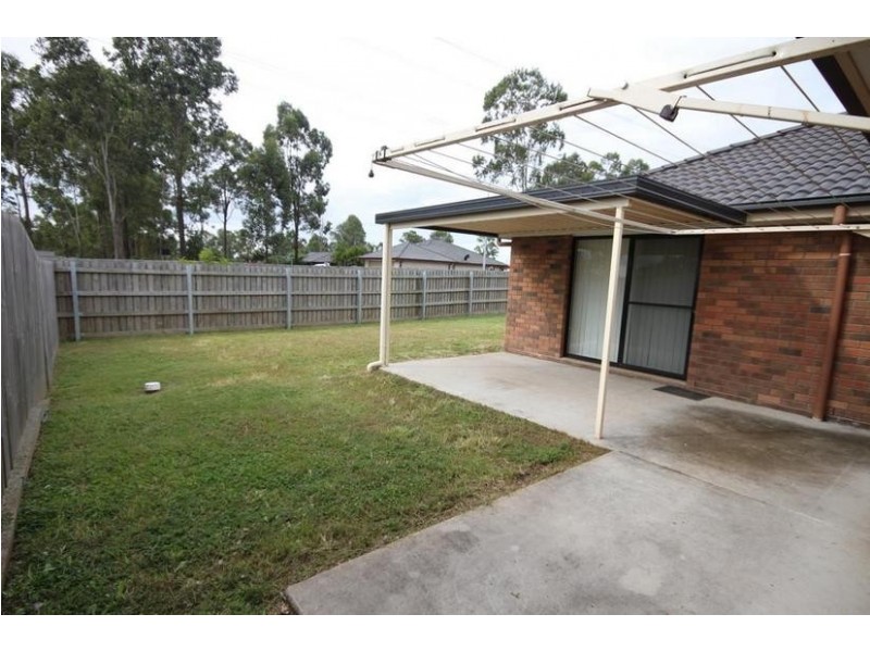 6 Somerwil Cres, Bellbird Park QLD 4300