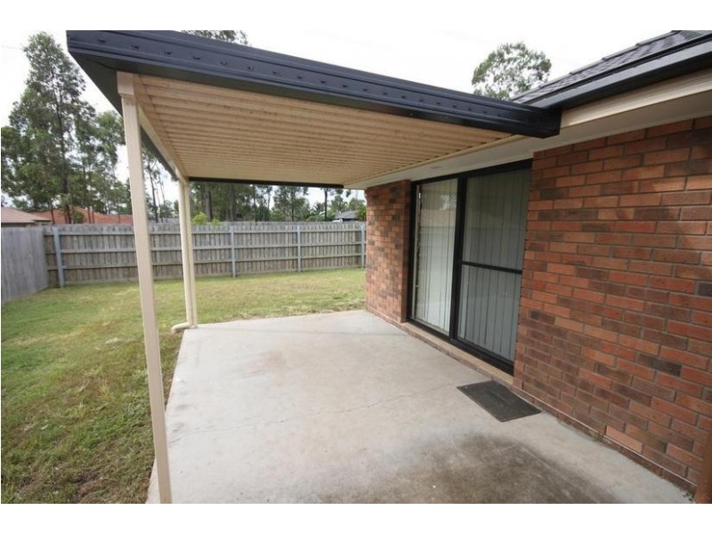 6 Somerwil Cres, Bellbird Park QLD 4300