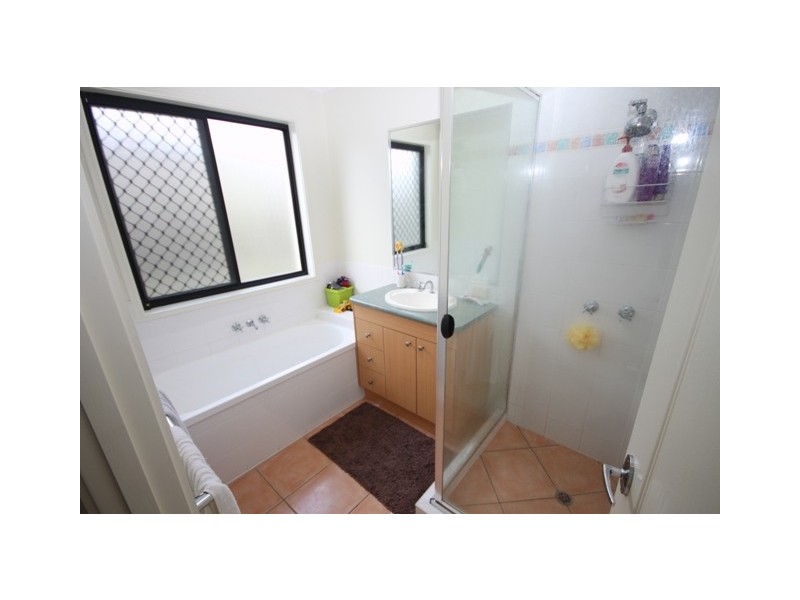 35 Viewpoint Drive, Springfield Lakes QLD 4300