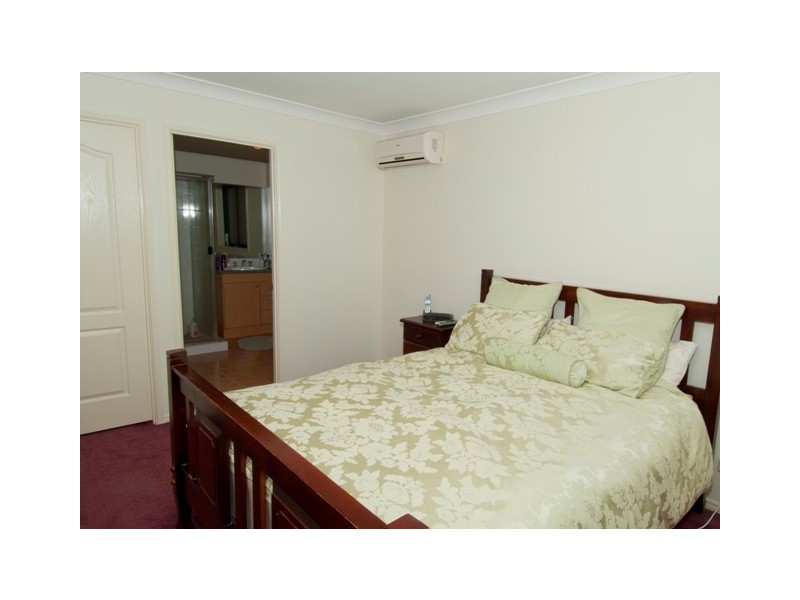 35 Viewpoint Drive, Springfield Lakes QLD 4300