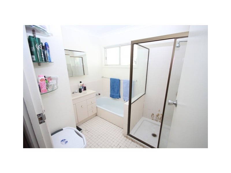1 Walden Street, Redbank Plains QLD 4301