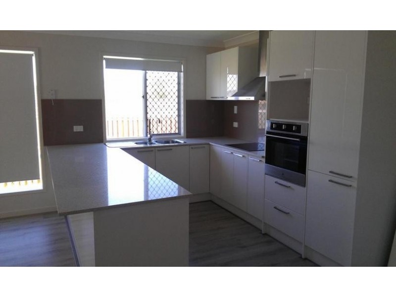11 Burns Circuit, Augustine Heights QLD 4300