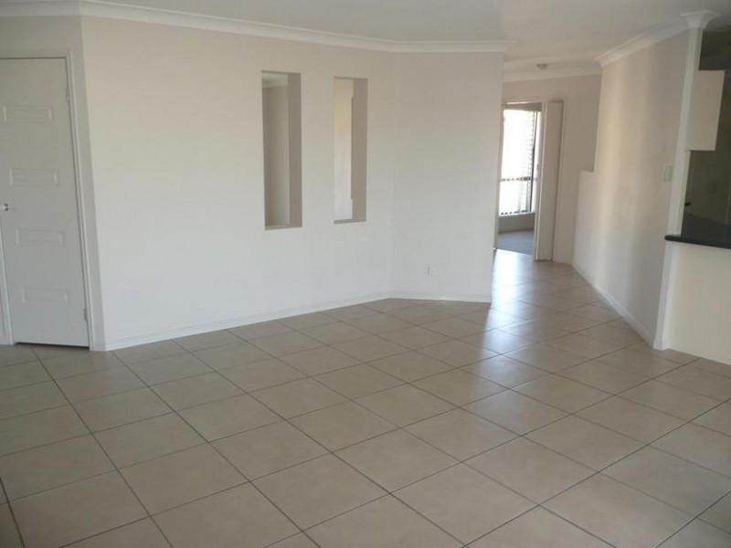 11 Isabella Street, Collingwood Park QLD 4301