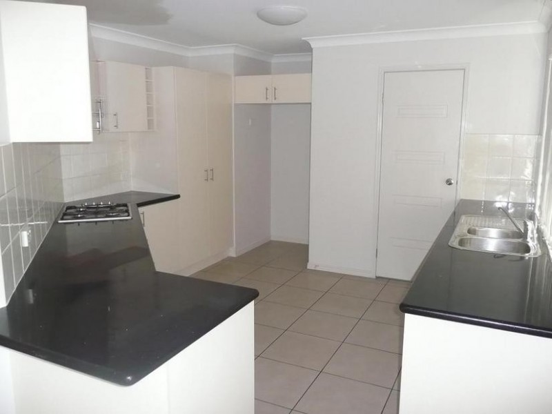 11 Isabella Street, Collingwood Park QLD 4301