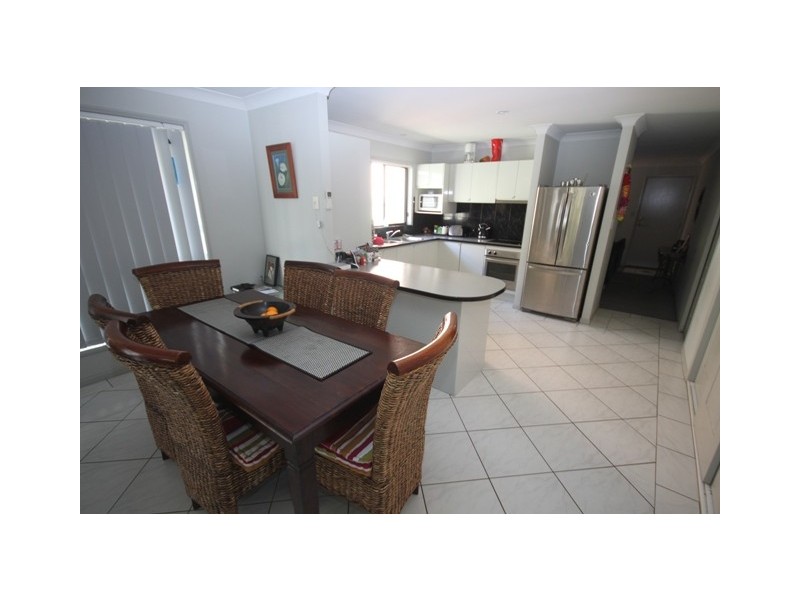48 Leyburn Crescent, Forest Lake QLD 4078