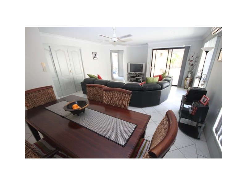 48 Leyburn Crescent, Forest Lake QLD 4078