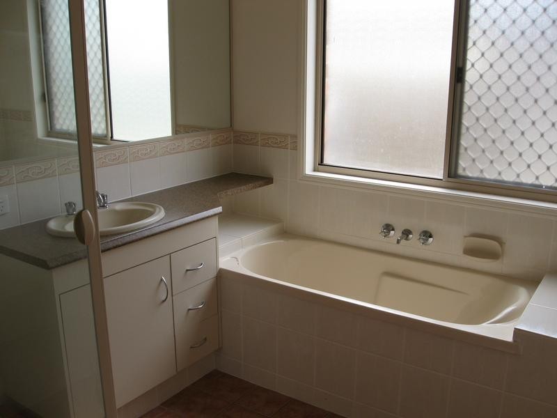 25 Starr Street, Forest Lake QLD 4078