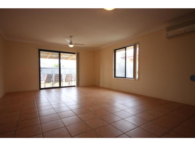 15 Eden Crescent, Springfield Lakes QLD 4300