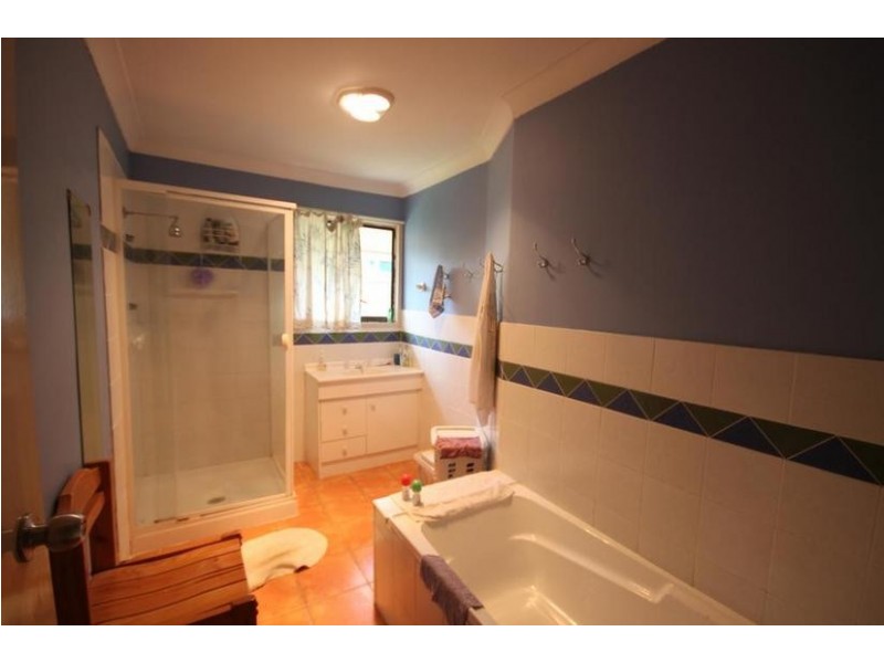 2 Reerden Street, Collingwood Park QLD 4301