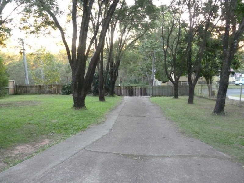 12 Spencer Street, Redbank QLD 4301